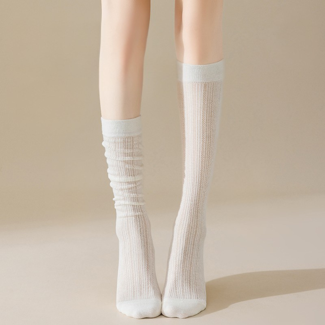 Damen Oktoberfest Socken | Feminine Trachten-Strümpfe mit Lochmuster aus mercerisierter Baumwolle