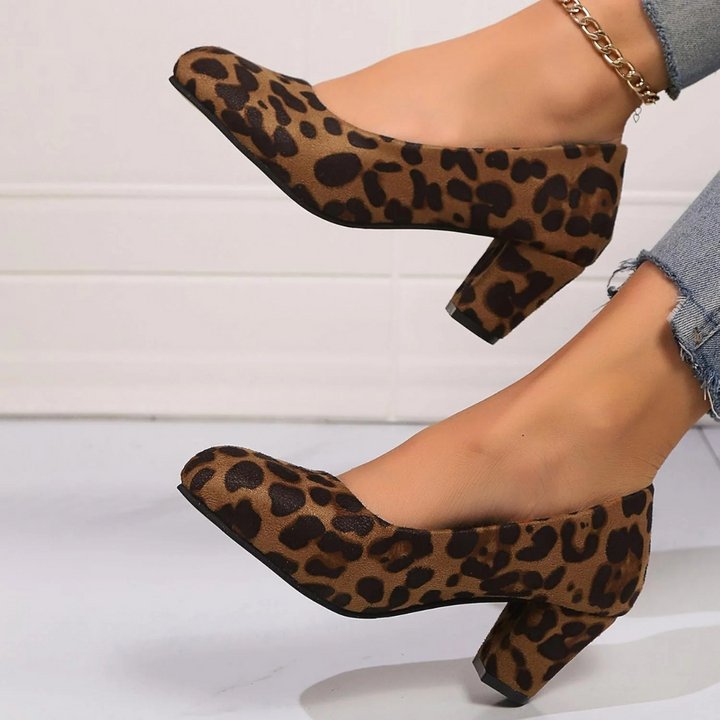 Brigitte Oktoberfest Pumps | Klassische Leoparden-Samt Pumps zum Hineinschlüpfen für Damen