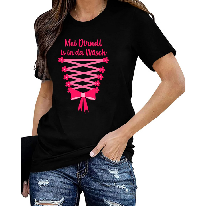 Monika Oktoberfest T-Shirt | Witziges Dirndl-Schnürung Shirt für Damen