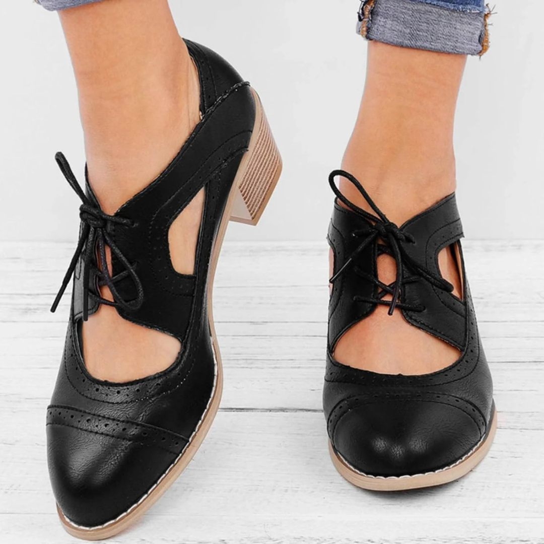 Emma Oktoberfest Schuhe | Vintage Trachten-Pumps mit Schnürung in Wildleder-Optik für Damen