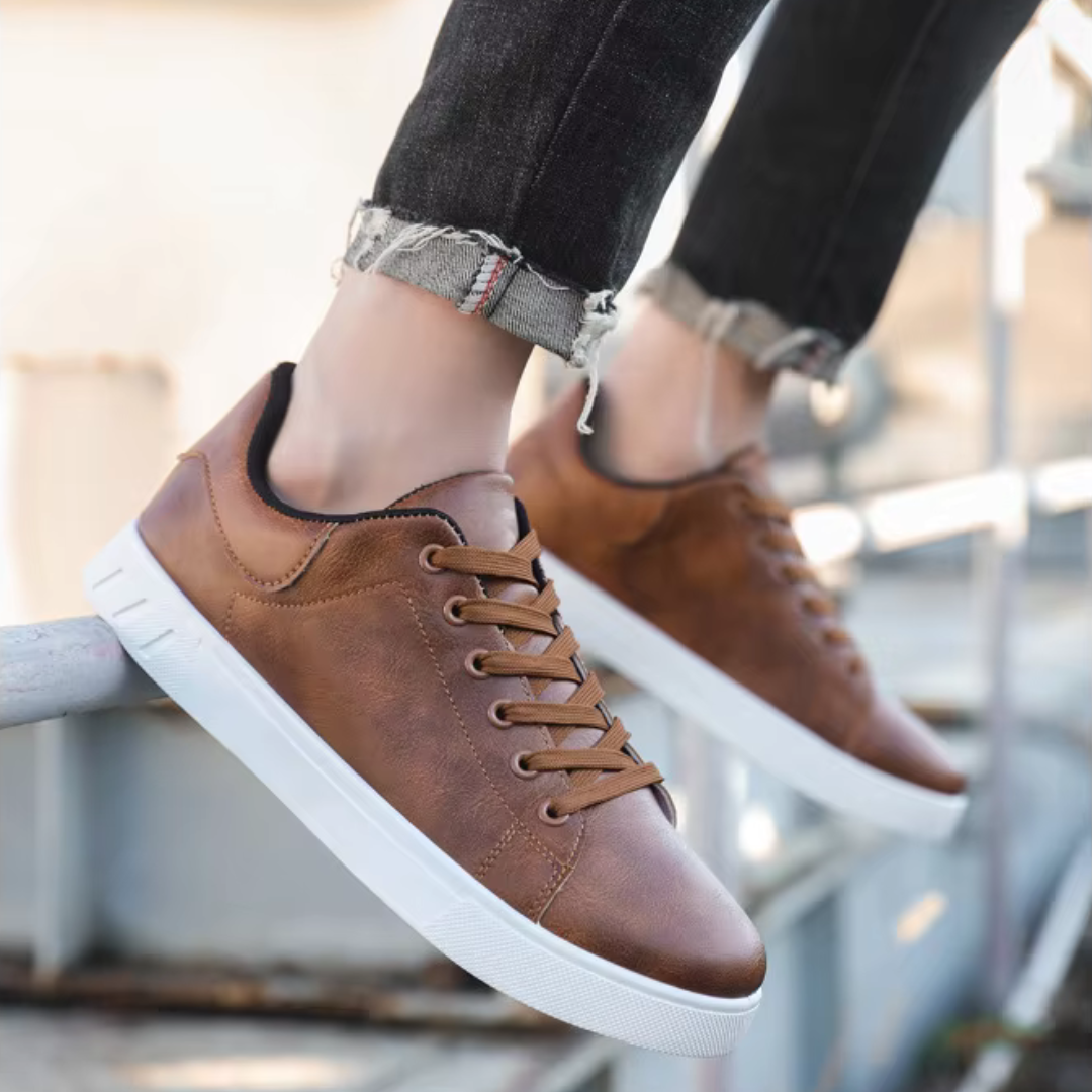 Leon Casual Sneaker | Flacher Herren Sneaker mit atmungsaktivem Kunstleder