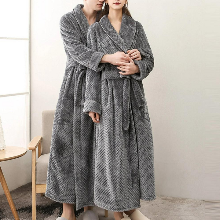 Kuscheliger Unisex Winterbademantel aus weichem Fleece