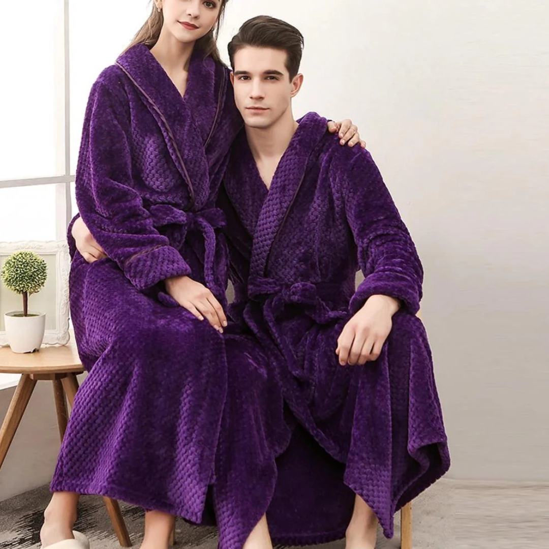 Kuscheliger Unisex Winterbademantel aus weichem Fleece
