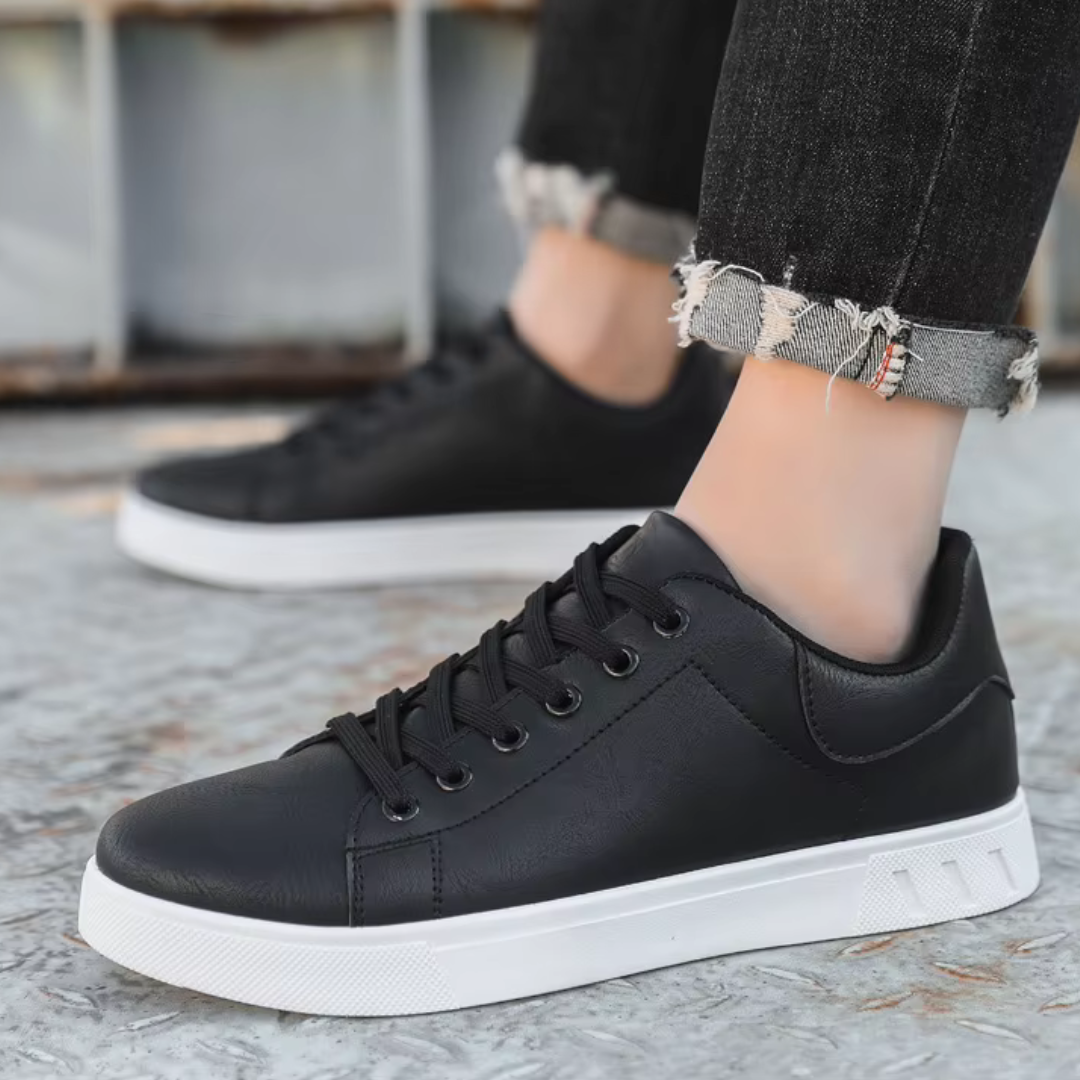 Leon Casual Sneaker | Flacher Herren Sneaker mit atmungsaktivem Kunstleder