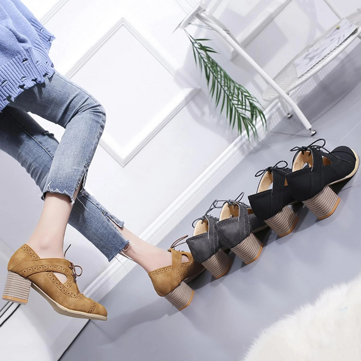Emma Oktoberfest Schuhe | Vintage Trachten-Pumps mit Schnürung in Wildleder-Optik für Damen