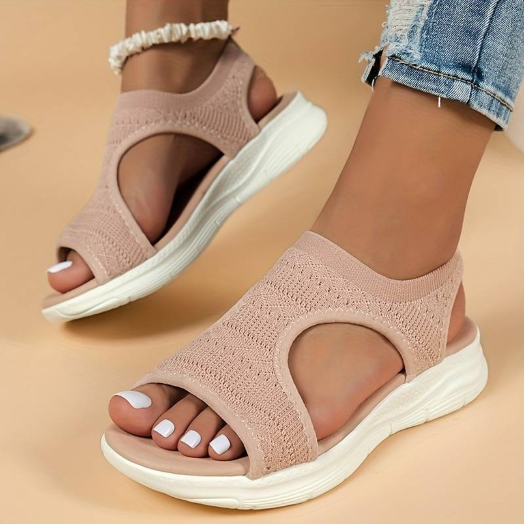 Damen Sandalen in Rosa, gestricktes Design, offene Zehen, weiße Sohle, bequem, modisch, ideal für Sommer, Freizeitkleidung, trendige Fußbekleidung.