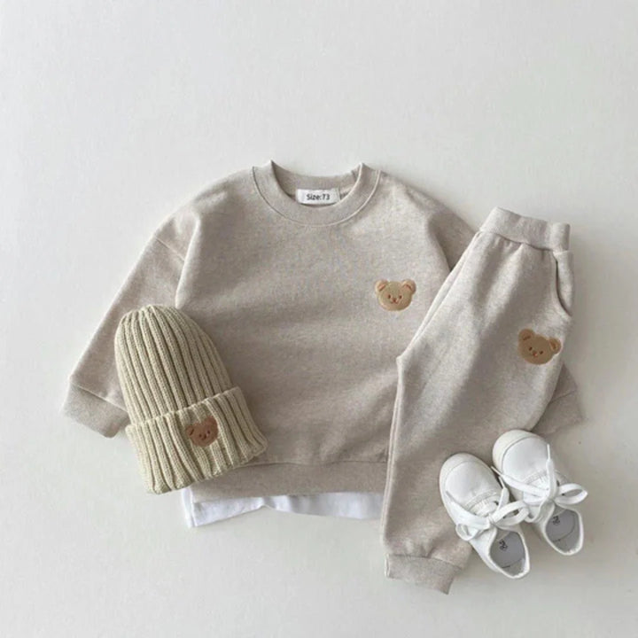 Bären-Jogginganzug | Süßes Jogging-Set für Kinder in Beige mit Bärenmotiv