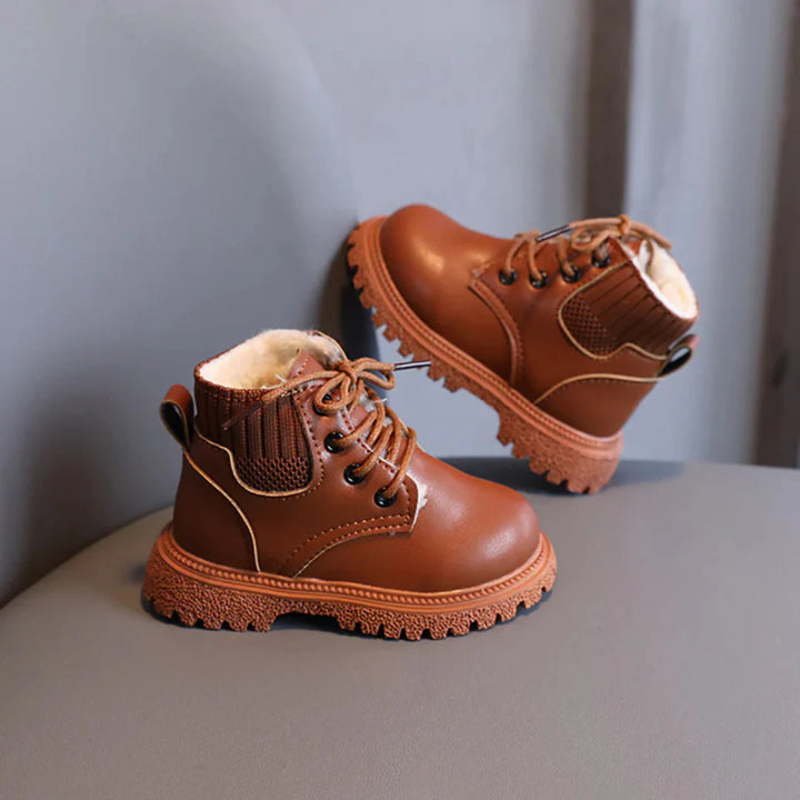 Timber Kinderstiefel | Warme und robuste Winterstiefel mit weitem Einstieg