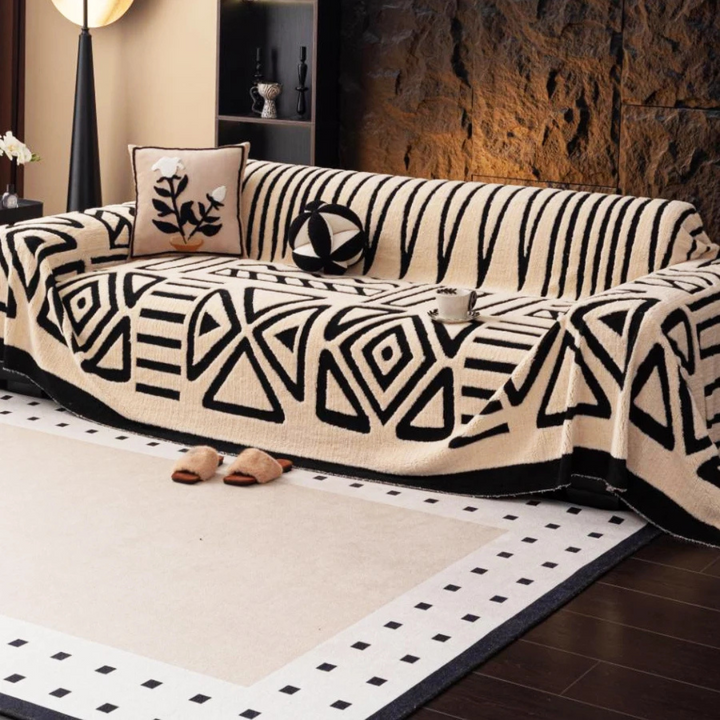 Luxury Maze Sofahusse | Stilvoller Schutz vor Flecken und Tierhaaren