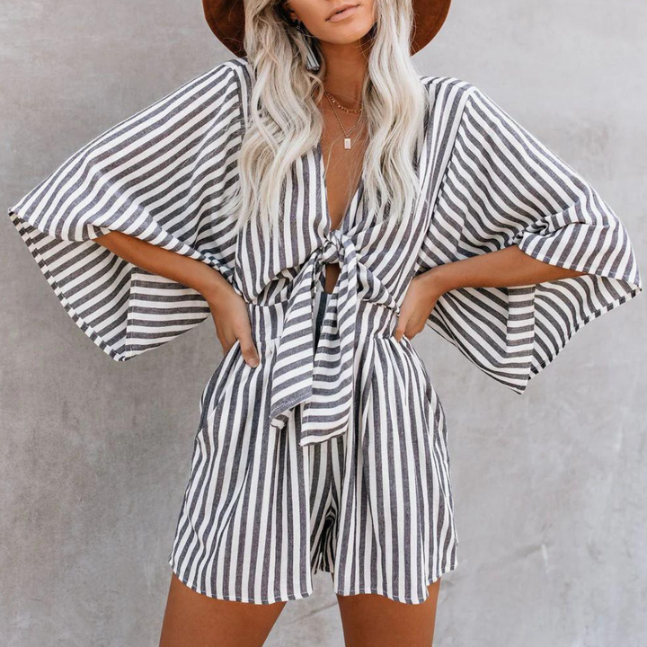 Hilde Jumpsuit | Schicker Jumpsuit mit tiefem V-Ausschnitt und weiten Ärmeln