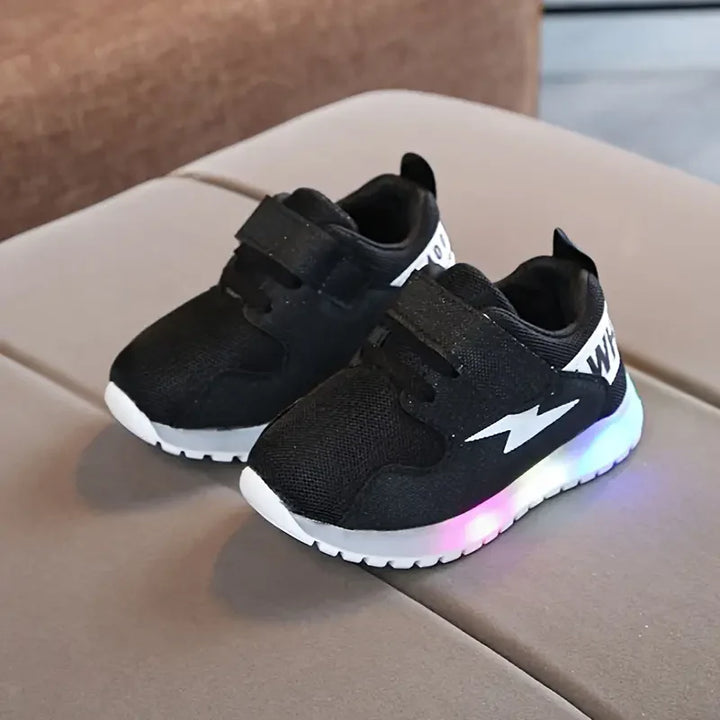 Bequeme Anti-Rutsch Sneakers | Komfortable Kinderschuhe mit LED-Lichtern