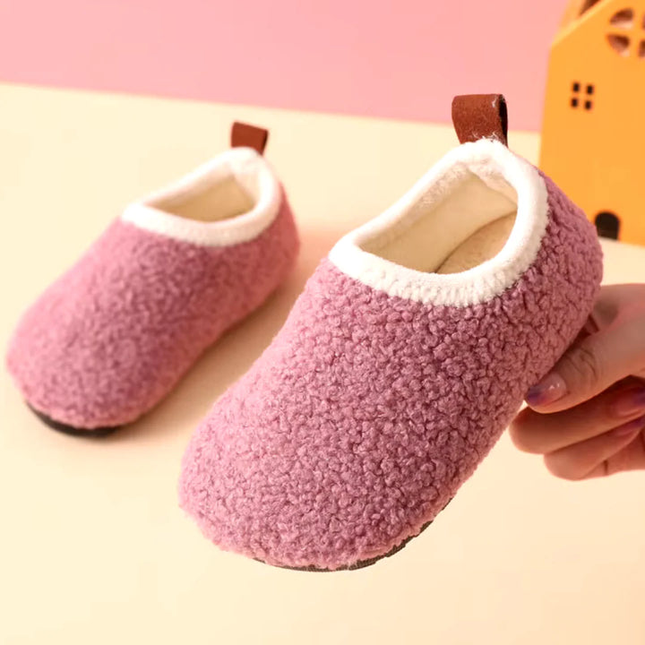 Gemütliche Kinderslipper | Warme und gefütterte Hausschuhe für kleine Kinder
