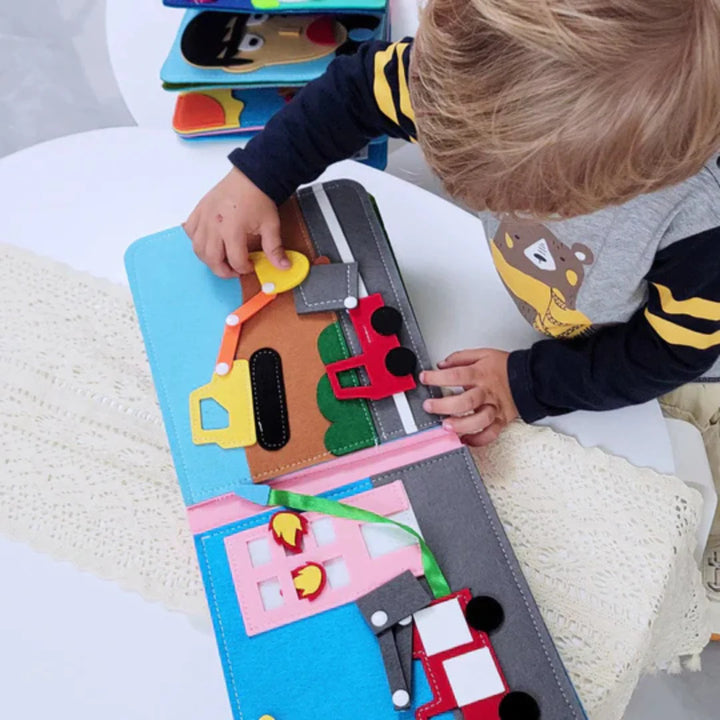 Montessori Fühl- und Spielbuch