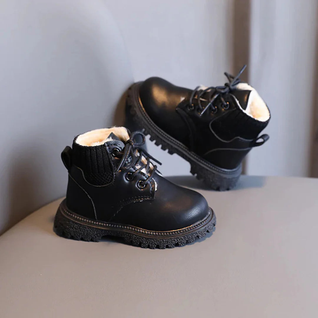 Timber Kinderstiefel | Warme und robuste Winterstiefel mit weitem Einstieg