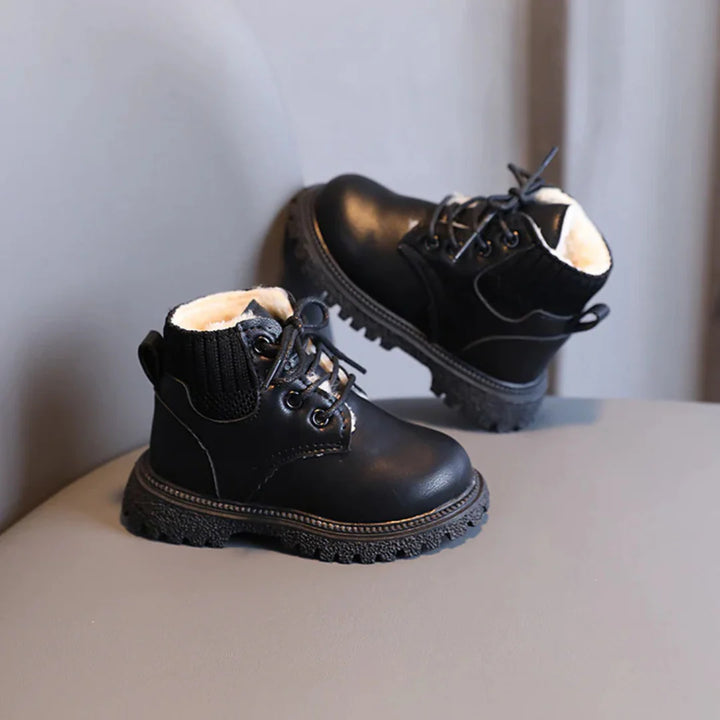 Timber Kinderstiefel | Warme und robuste Winterstiefel mit weitem Einstieg
