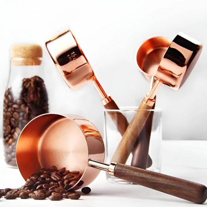 Kupfer-Messbecher-Set | Hochwertiges Edelstahl-Küchenbesteck mit Walnussholz-Griffen