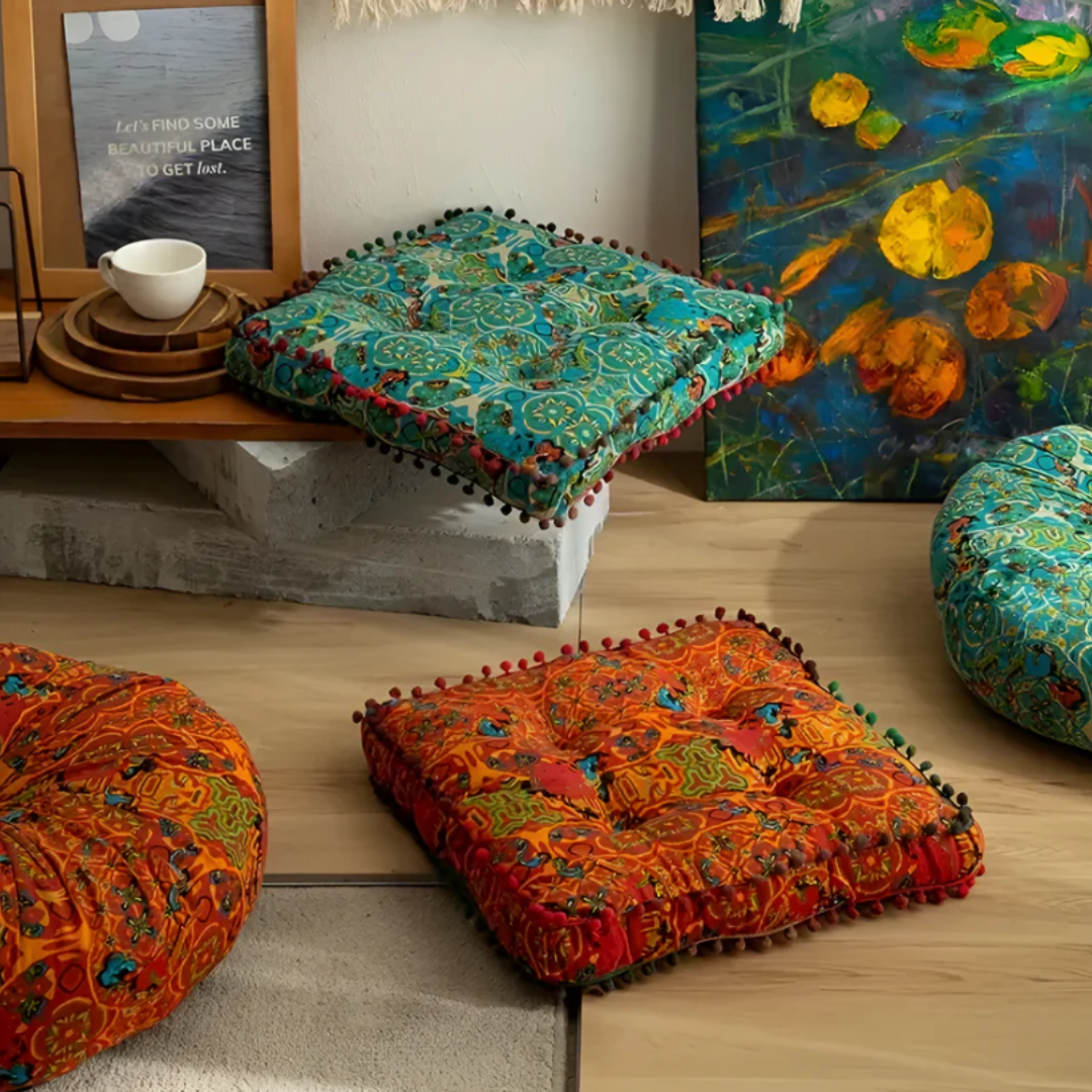 Böhmisches Bodenkissen mit Stickerei | Kunstvolles Sitzkissen mit orientalischen Mustern für Zuhause