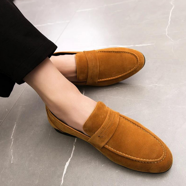 Felix Loafers | Bequeme Loafers mit niedrigem Absatz und spitzem Zehendesign