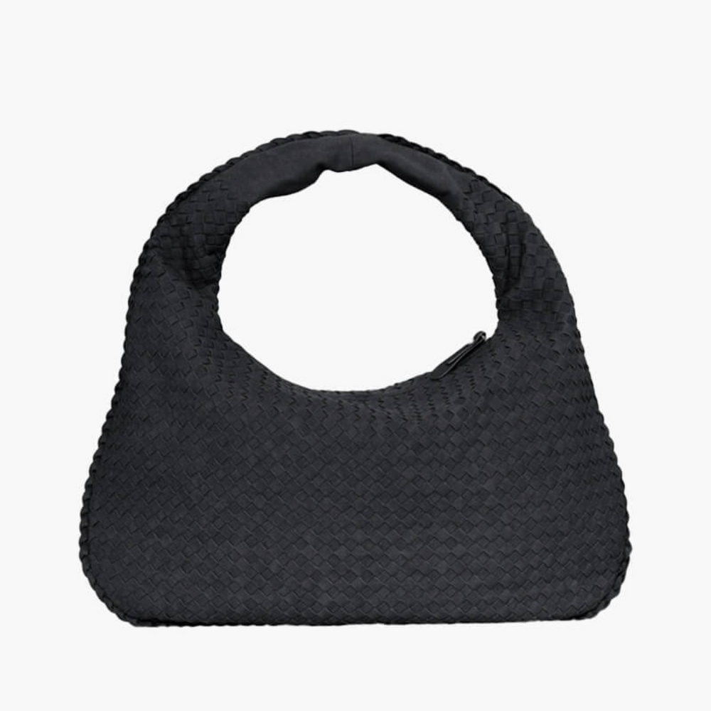 Schwarze Designer-Handtasche mit geflochtenem Muster, Hobo-Stil. Luxuriöses Accessoire, ideal für stilvolle Damenmode und elegante Outfits.