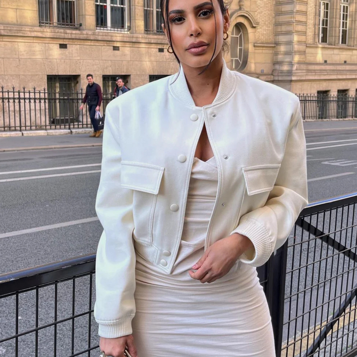 Bomberjacke für den Herbst - Elegante Übergansjacke mit Brusttaschen für Damen