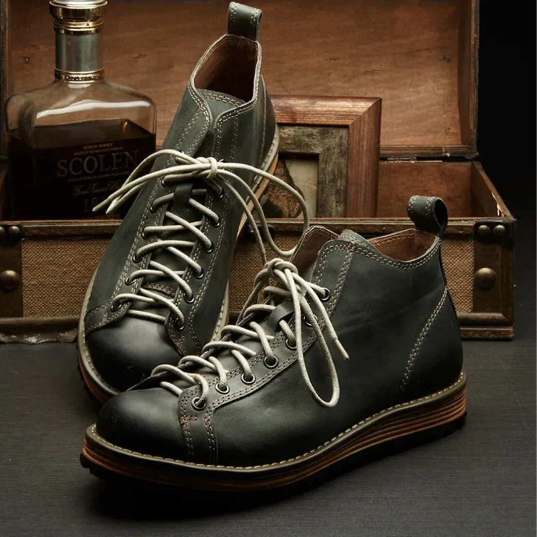 Tobias Schnürstiefel Oktoberfest | Elegante Herren Lederstiefel im Vintage-Style