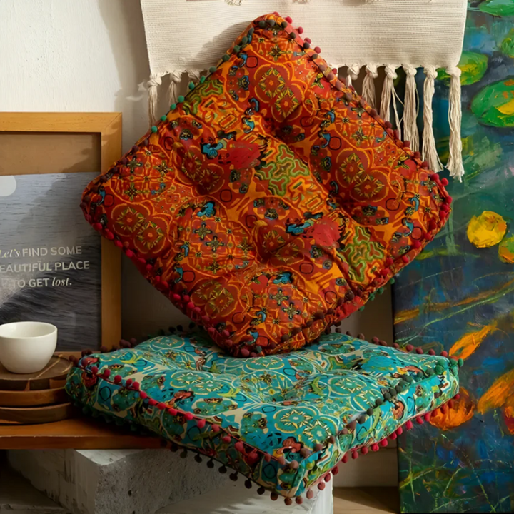 Böhmisches Bodenkissen mit Stickerei | Kunstvolles Sitzkissen mit orientalischen Mustern für Zuhause