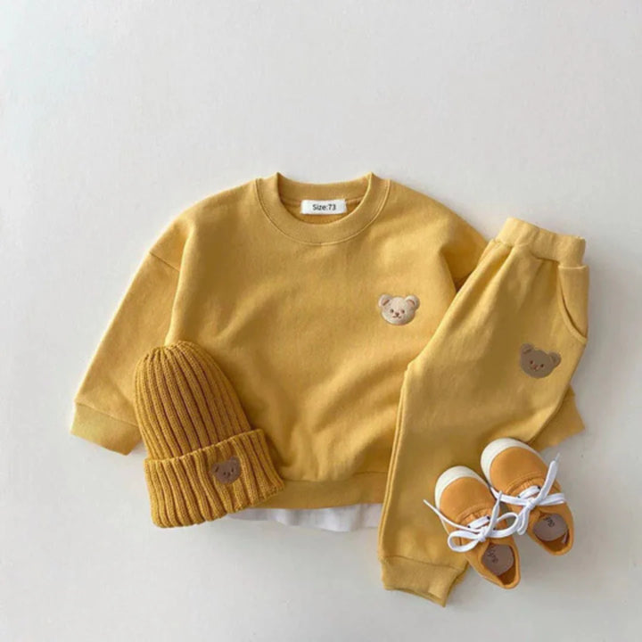 Bären-Jogginganzug | Süßes Jogging-Set für Kinder in Beige mit Bärenmotiv