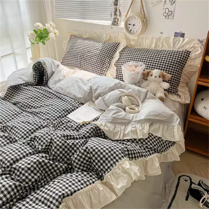 Gingham Rüschen-Bettwäsche-Set | Verspieltes Karo im Landhausstil