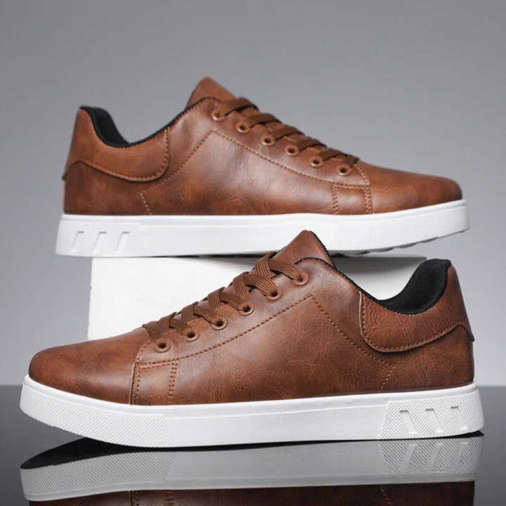 Leon Casual Sneaker | Flacher Herren Sneaker mit atmungsaktivem Kunstleder