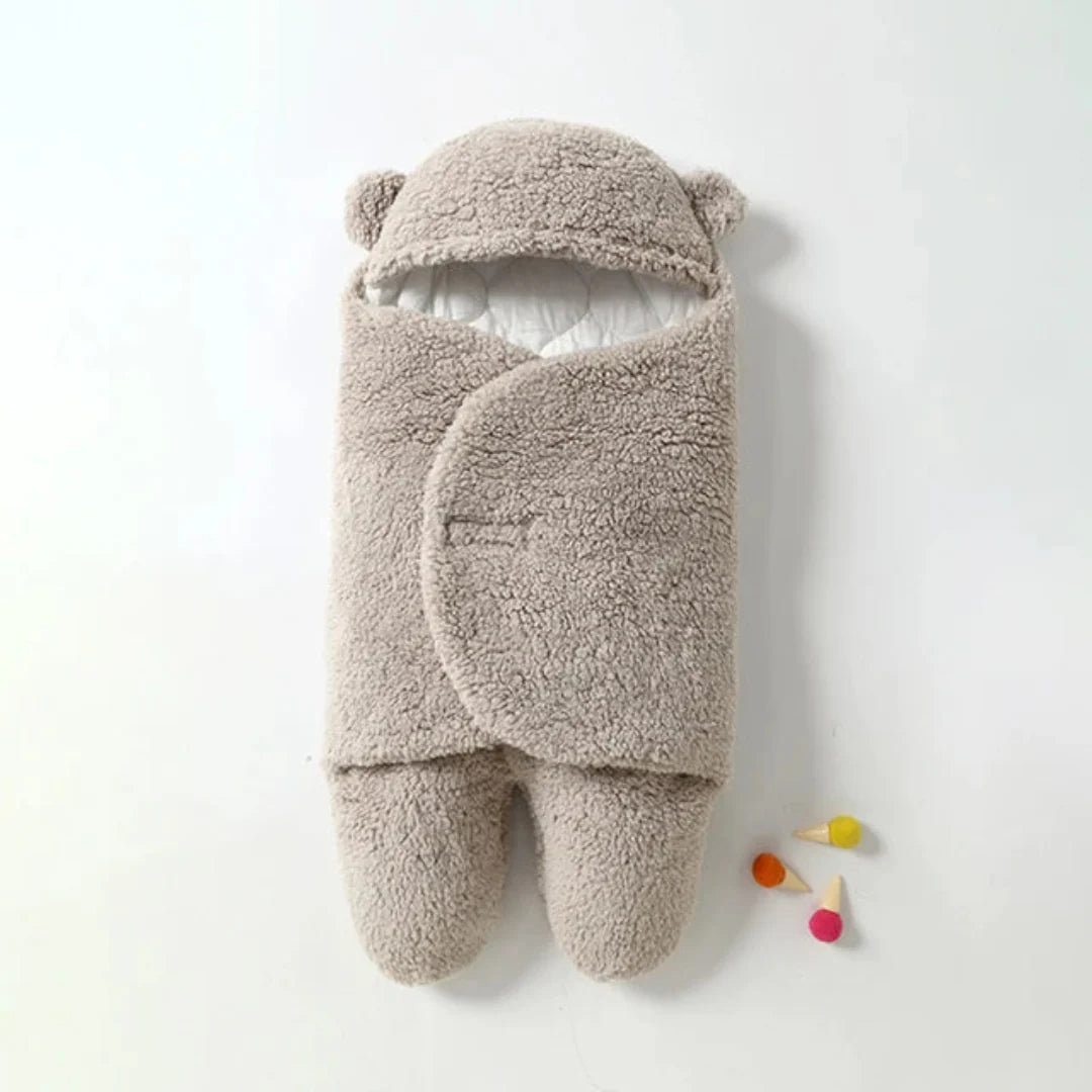 Snugglebear Einschlagdecke | Superweicher, gefütterter und warmer Baby-Schlafsack mit Kapuze