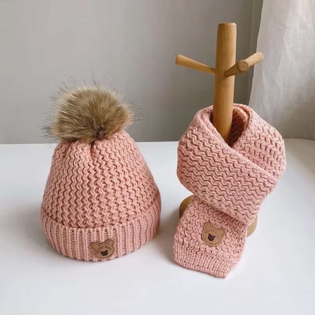 Beary Schal und Mütze | Warme niedliche Winterset für Kinder