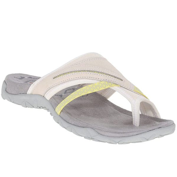 Beige Damen-Sandale mit grauer Sohle und gelben Akzenten, ideal für Sommer und Strand. Bequeme, modische Zehensandale für Freizeit und Urlaub.
