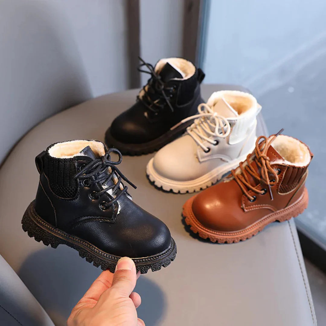 Timber Kinderstiefel | Warme und robuste Winterstiefel mit weitem Einstieg