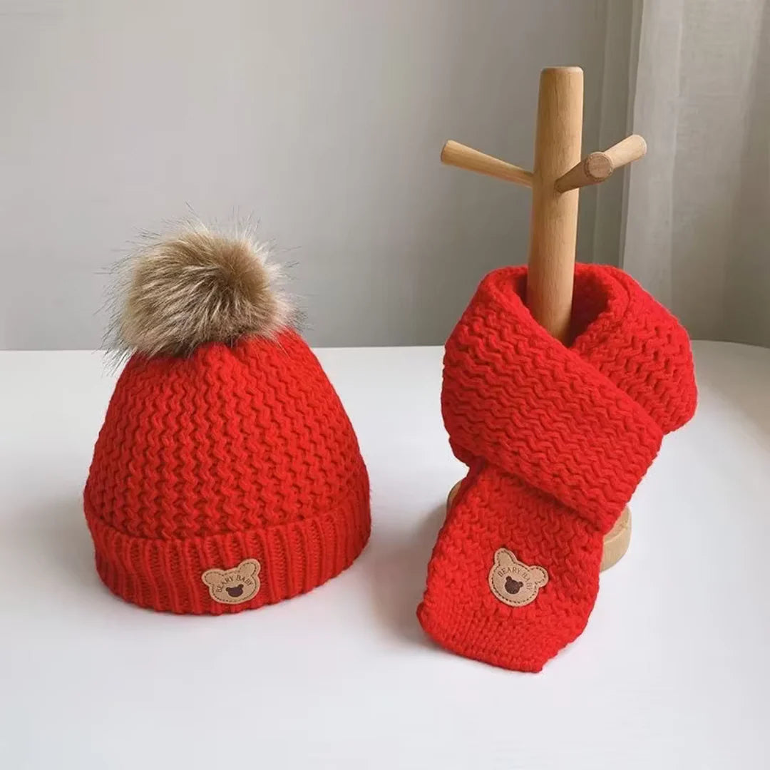 Beary Schal und Mütze | Warme niedliche Winterset für Kinder