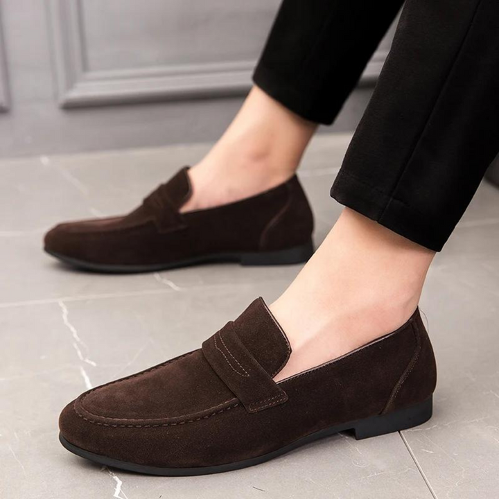 Felix Loafers | Bequeme Loafers mit niedrigem Absatz und spitzem Zehendesign