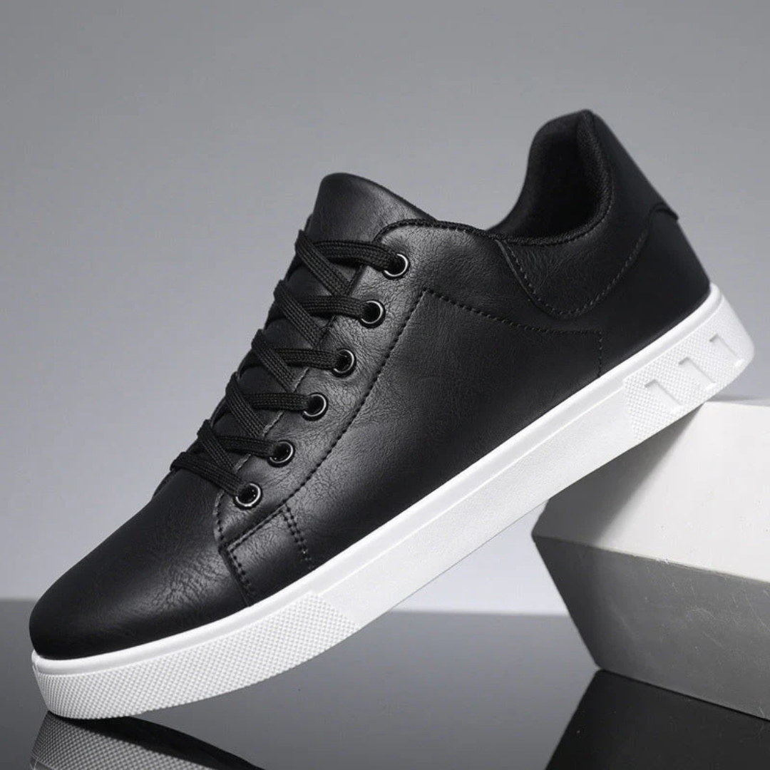 Leon Casual Sneaker | Flacher Herren Sneaker mit atmungsaktivem Kunstleder