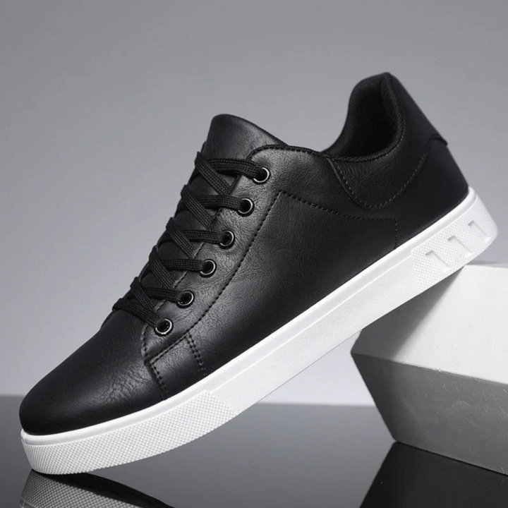 Leon Casual Sneaker | Flacher Herren Sneaker mit atmungsaktivem Kunstleder