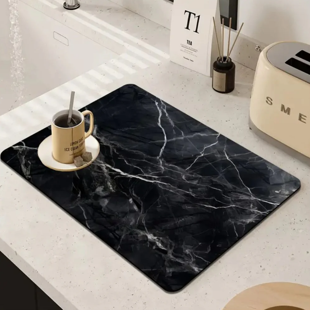 Premium Marmordruck Geschirrtrockenmatte | Spritzwasserfeste Küchenmatte mit Antirutschbasis
