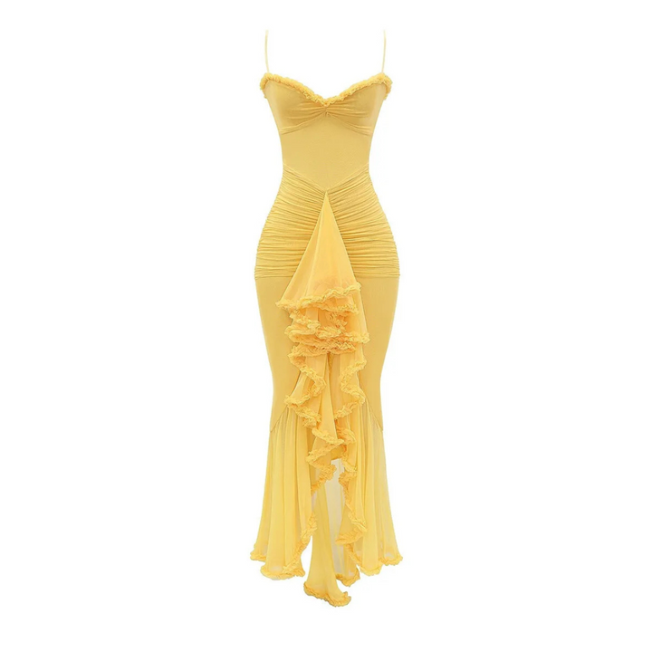Gelbes Abendkleid mit Rüschen, figurbetontem Design und Spaghettiträgern. Elegantes, modisches Damenkleid für besondere Anlässe.