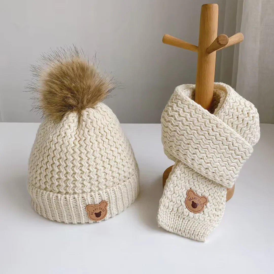 Beary Schal und Mütze | Warme niedliche Winterset für Kinder