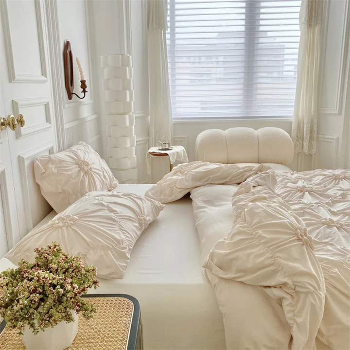 Ruffle Flower Bettbezug-Set | Elegantes Pinch-Pleat Design für luxuriösen Schlafkomfort