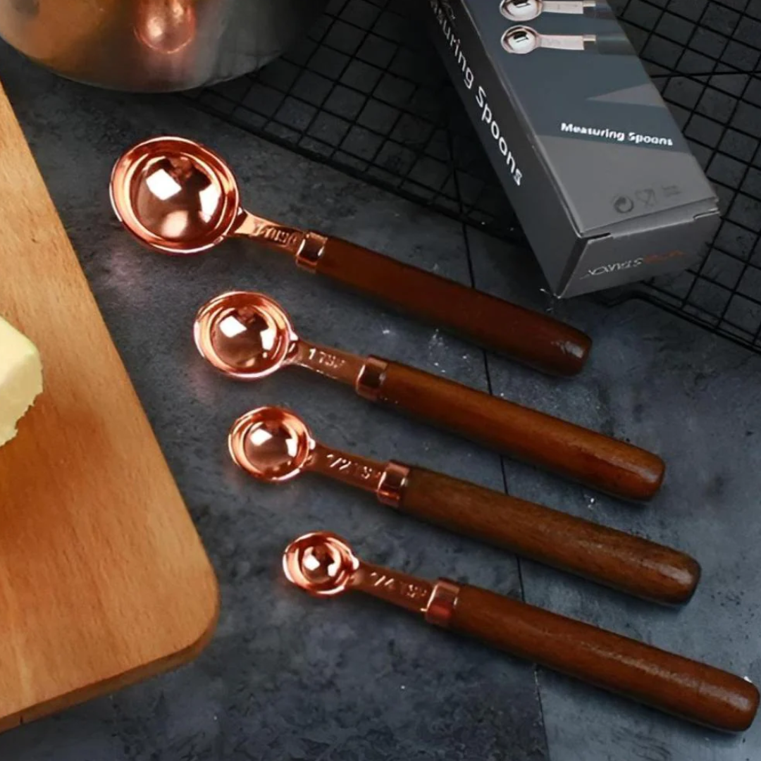 Kupfer-Messbecher-Set | Hochwertiges Edelstahl-Küchenbesteck mit Walnussholz-Griffen