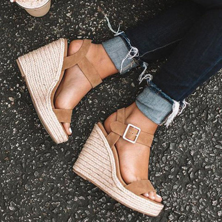 Sommer-Keilsandalen | Elegante Frauenschuhe mit Gürtel