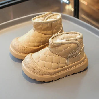 Comfy Stiefel | Warme gefütterte Kinderstiefel mit weiter Öffnung für jede Fußform