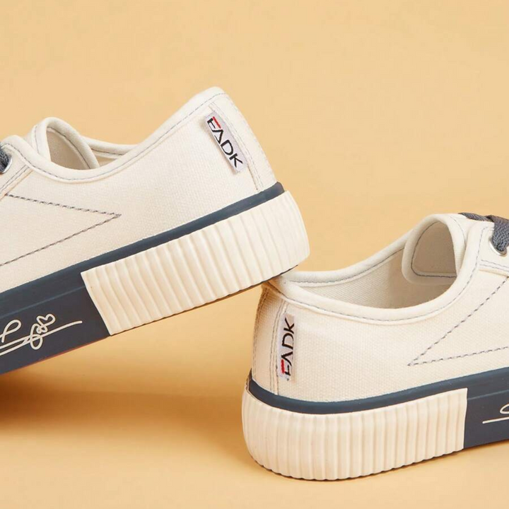 Canvas Sneakers | Sportliche Schnürschuhe für Damen