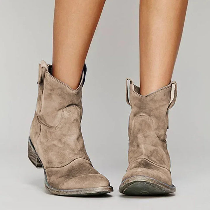 Damen Cowboy Stiefel aus Wildleder in Beige, mittlere Höhe, abgerundete Spitze, niedriger Absatz, modisch, robust, ideal für Herbstmode.