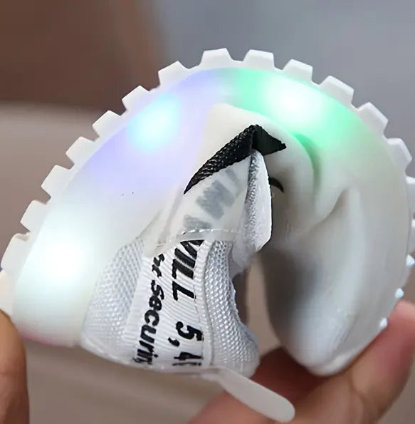 Bequeme Anti-Rutsch Sneakers | Komfortable Kinderschuhe mit LED-Lichtern